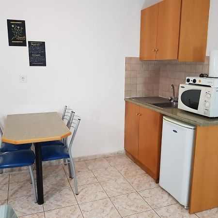 Aspro Spiti Hotel Apartments Тигаки Экстерьер фото