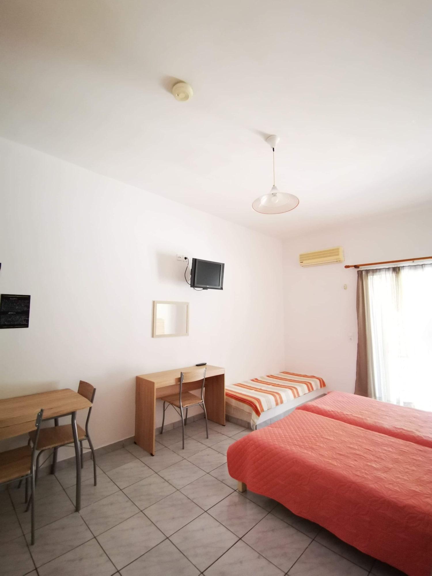 Aspro Spiti Hotel Apartments Тигаки Экстерьер фото